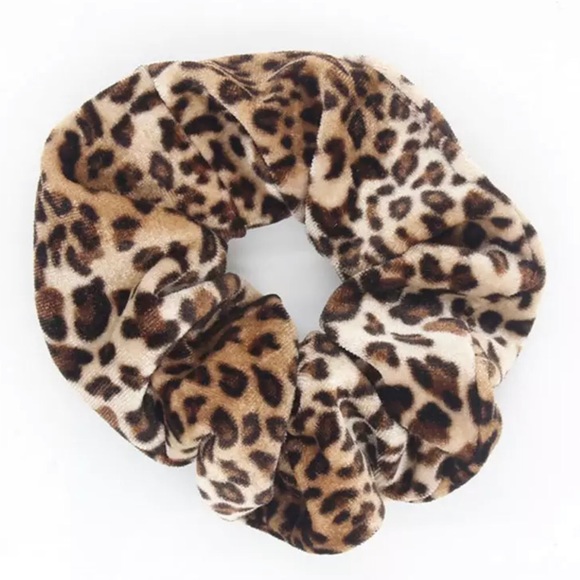 Accessories - Leopard Velvet Hair Scrunchie Ponytail